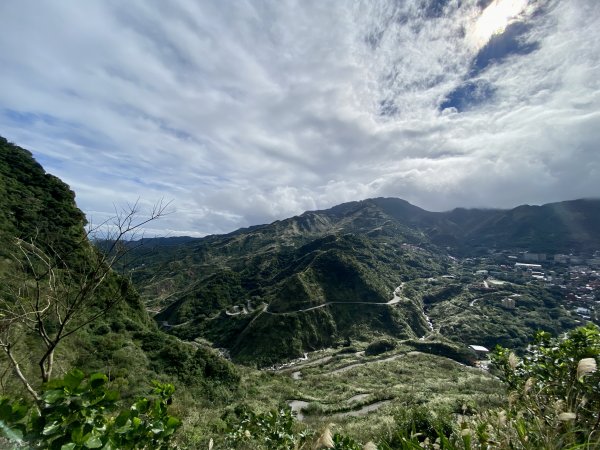 黃金一稜：基隆山東峰 (雷霆峰)1553484