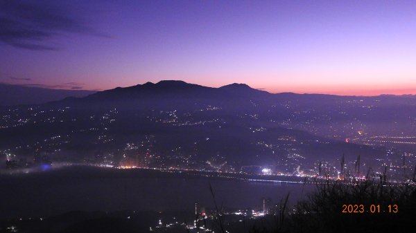 再衝觀音山夜景/晨曦/日出&差強人意琉璃光/雲海/火燒雲 1/131992091