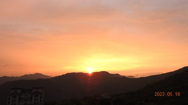 5/20我愛您新店四十份翡翠水庫壩頂日出雲海&5/182154204
