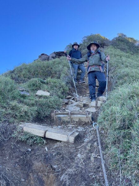 冬季合歡西峰(北西北)壯麗險峻！雨後最美也最危險。2654417