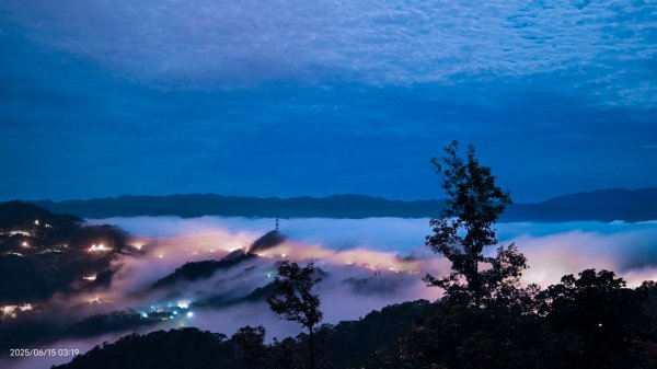 北宜郊山之濫觴 #琉璃光雲海 #琉璃光雲瀑 #日出雲海 #觀音圈雲海 #海景第一排 6/152812324