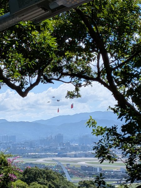 2025-10-10 國慶日看飛機2915376