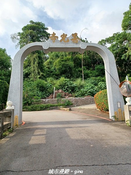 【台中烏日】S型的水圳步道古樸優美。 知高圳步道、雪蓮步道、學田山2874933