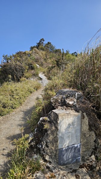 【閒閒南橫摘星去！】百岳#077關山嶺山。美麗壯闊中卻帶點淡淡哀愁的南橫公路。3036067