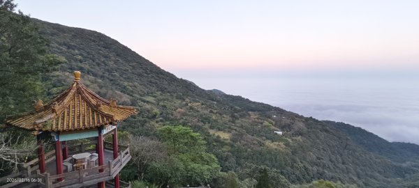 陽明山趴趴走追雲趣 #雲海 #琉璃光 #文化大學 2/163001231