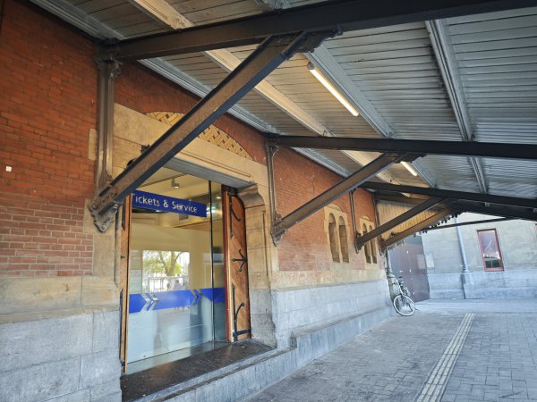 2025_0420 倫敦馬拉松順遊西歐 D2a(阿姆斯特丹中央車站)2785894