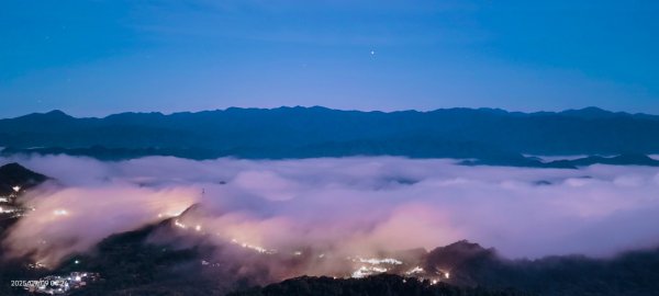 #二格山 #琉璃光 #月圓 #火燒雲 #霞光 #雲海流瀑 #日出 #日月同框 9/92881109