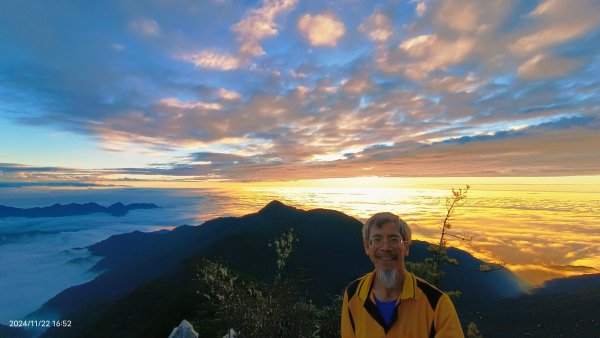 跟著雲海達人山友追雲趣-二訪 #鳶嘴山 解鎖 #黃金雲海 #夕陽雲海 #火燒雲 #琉璃光2652027