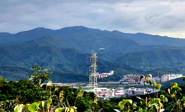 龍鳳山，萬壽山，瑪陵尖，瑪陵尖東南峰
