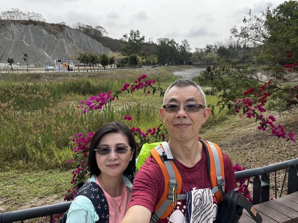 田寮月世界2403302468649