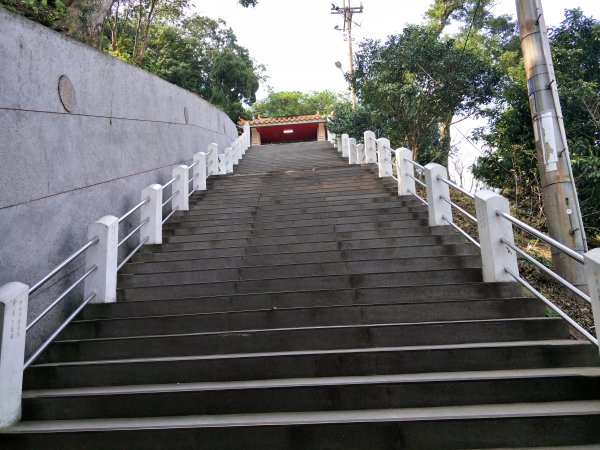 2018 11 16烘爐地登山步道(南勢角山)460844