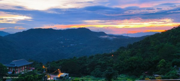 #新店四十份 #雲瀑 #翡翠水庫壩頂 #雲海 #日出 6/143074492