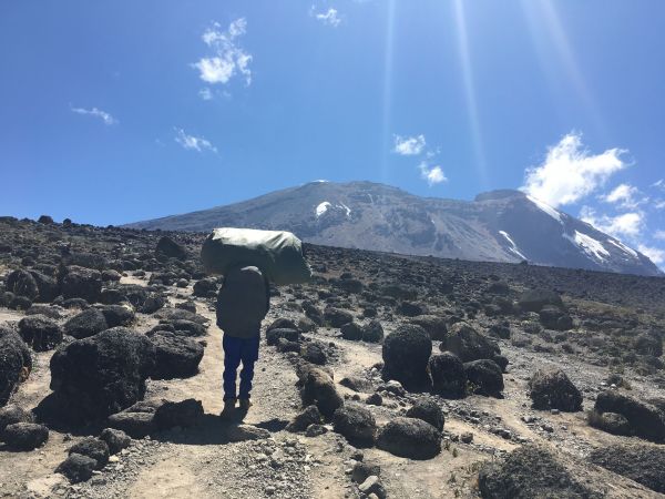 非洲最高峰吉力馬札羅山攻頂紀實235705