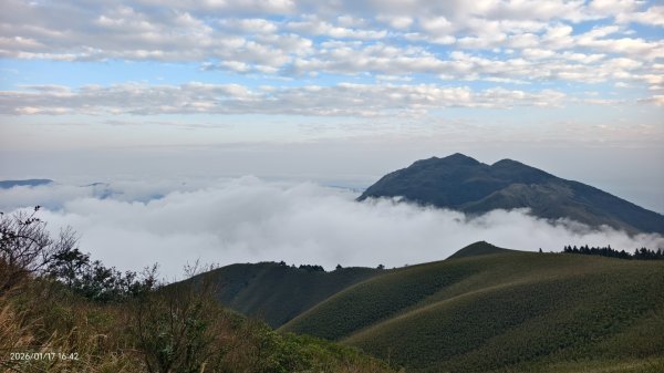 陽明山趴趴走追雲趣 1/172983256