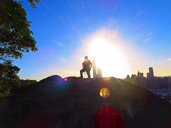 輕鬆的賞月步道:登虎山賞夕陽霞光及明月677544