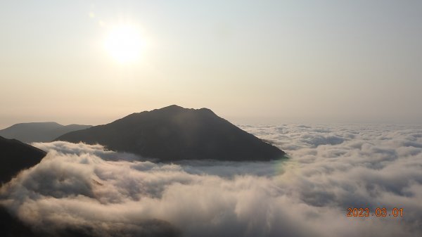 [縮時攝影雲山水] 大屯山風起雲湧&波濤洶湧的日出雲海3/1