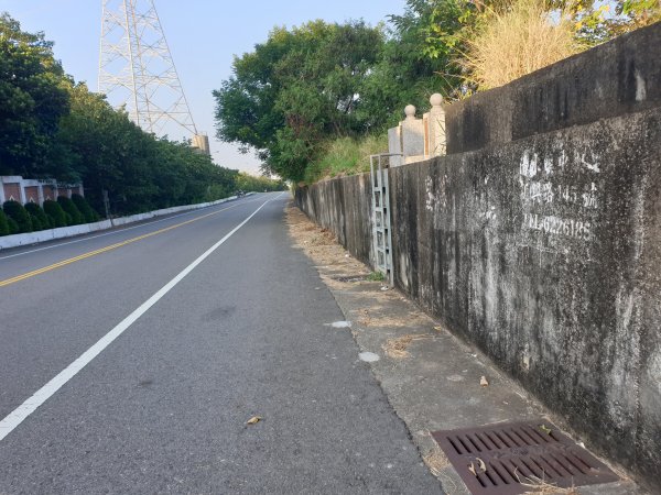 20220925台中清水鰲峰山附近基石 牛罵頭山、橫山、海風山1876041