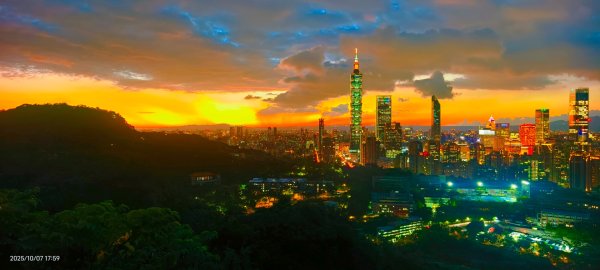 #虎山峰 #夕陽 #火燒雲 #霞光 10/72907944