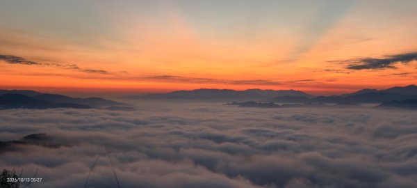 #石碇後山 #霞光 #日出 #雲海 10/13