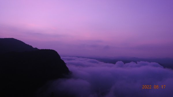 跟著雲海達人山友追雲趣第四彈彈無虛發，翡翠水庫壩頂(新店四十份公墓附近)之日出雲海+雲瀑 8/171807448