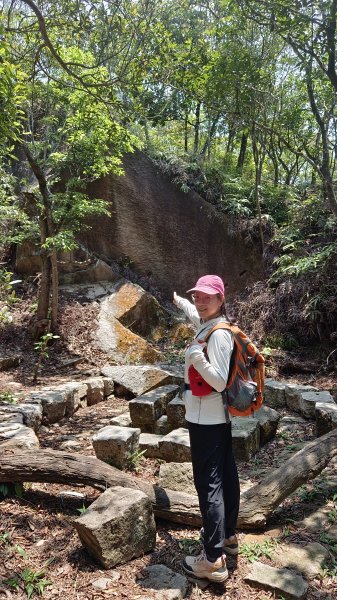 (姨婆趴趴走)第五十四集:攀登台北內湖剪刀石山、金面山2775894