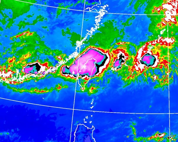 【新聞】臺灣已進入「雷雨」盛期，呼籲從事戶外活動的朋友注意雷電交加的氣候，需提高警覺！