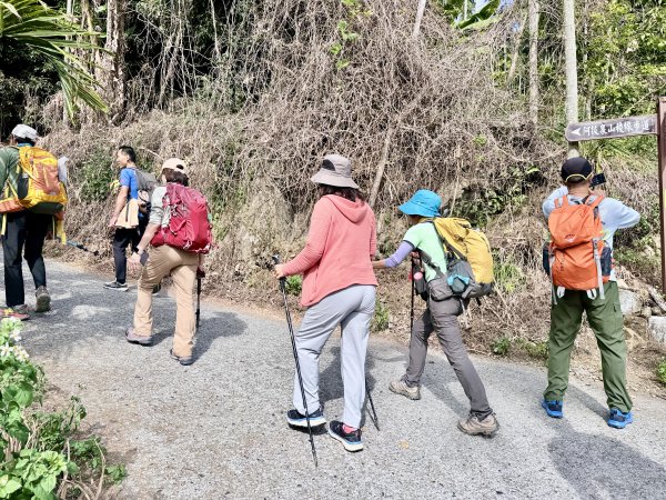 阿拔泉.獨立山悠遊--好友重逢的雲端漫步   2026.01.172985432