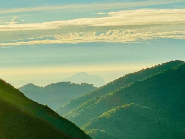 朝聖抹茶 Day 2:晨霧抹茶山色走訪三角崙山/小百岳#833055024