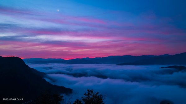 跟著雲海達人山友追雲趣 #琉璃光雲海 #火燒雲雲海 5/92782970