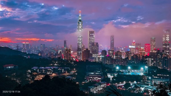 #天空之城 #穿雲箭 #虎山峰 #夕陽 #火燒雲 #夜景 #101大樓 12/182964771