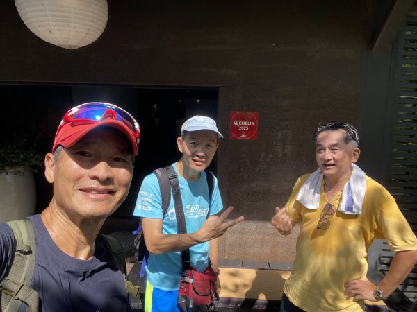 《五指山古道 × 石盤瀑布 × 友蚋山南峰 × 柯子林天然泳池｜尋訪山林古道與靜謐日式庭園》2923016