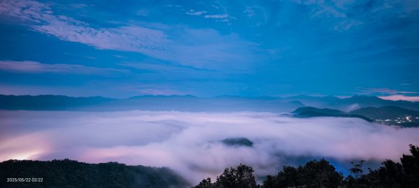 #二格山 #琉璃光 #雲海流瀑 #雲海 #日出 #火燒雲 #手機拍攝 #VivoX100 5/222794120