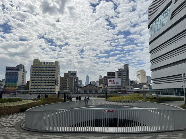 2025_0119 高雄車站2694815