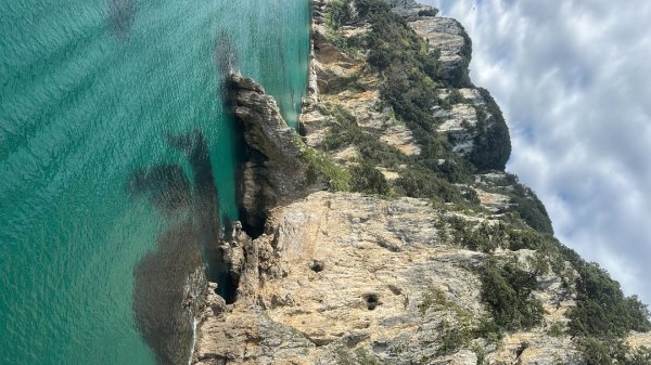 燈塔與懸崖 + 桑托尼亞的布西耶羅峰 🇪🇸 西班牙2771440