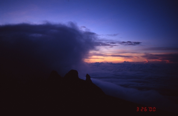神山--東南亞最高峰34743