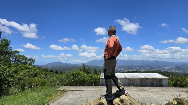 微笑山線大棟山系405高地＋百年大榕樹段，經典路線樹鶯縱走，串連青龍嶺、大同山等山峰2848377