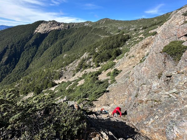 2024/09/27-0930帶2位神隊友76歲老爸、老朋友呂哥，玉山後四峰一遊但未竟。。。被山陀兒2607174