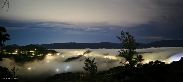 #二格路 #琉璃光 #雲瀑 #二格山  #雲海流瀑  6/173075608