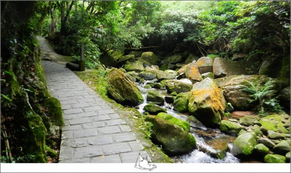 圓覺寺步道散步(圓覺瀑布、忠勇山)581584