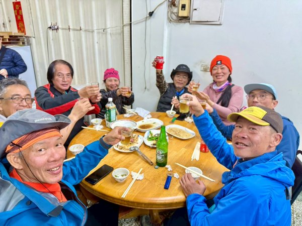 帶著77歲爸爸爬百岳~雪山西稜_12/07~12/12，2025唯一一爬。2961048