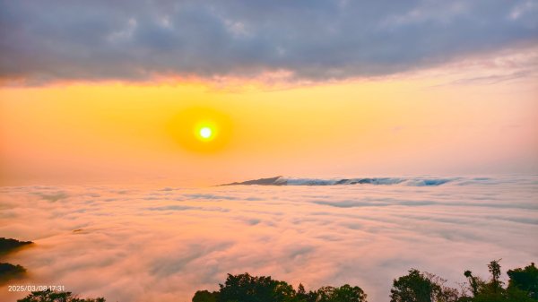 #馬那邦山 #夕陽 #雲海 #雲浪 3/82730419