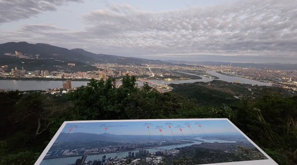 占山觀景台欣賞無盡夜色2972821