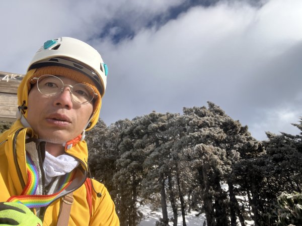 八大秀雪攀初體驗，銀白色中央山脈2413134