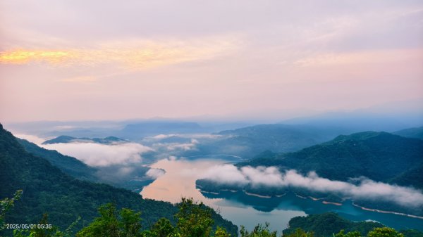 翡翠水庫壩頂 #火燒雲雲海 #日出雲海 #鱷魚島 #藍腹鷴 4/292773781