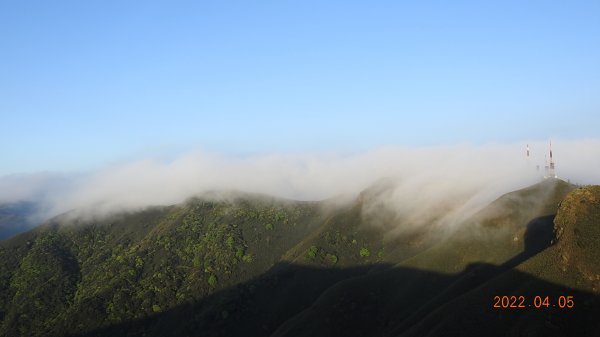 山中何所有，嶺上多白雲。 只可自怡悅，不堪持贈君。4/5陽明山再見雲瀑&觀音圈1663176