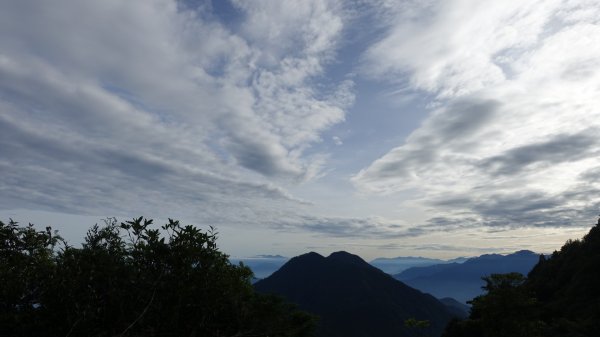 雙龍林道上巒安堂西巒大山1778664