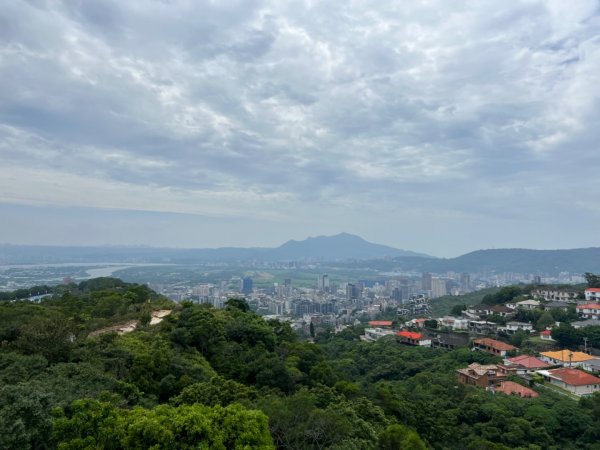 丹鳳山+軍艦岩2376400