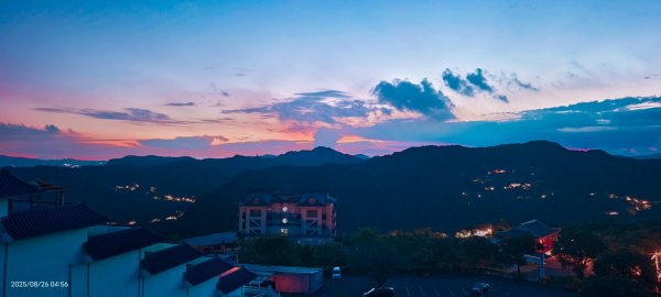 #新店四十份 #翡翠水庫壩頂 #日出 #雲海 #閃電 #漁人碼頭 #夕陽 #霞光 #月落 8/262871490