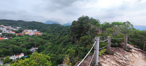 軍艦岩丹鳳山2602402