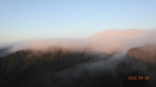 [縮時攝影雲山水]山中何所有，嶺上多白雲。 只可自怡悅，不堪持贈君。4/5陽明山再見雲瀑&觀音圈